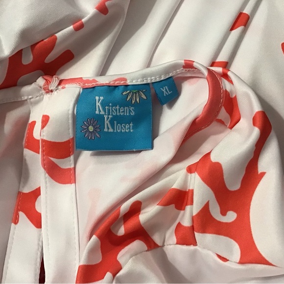 Coral Print Women's Dress - Picture 4 of 5